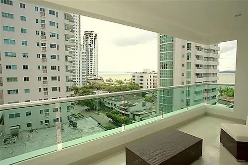 Travelers Orange Cartagena Aparthotel Colombia