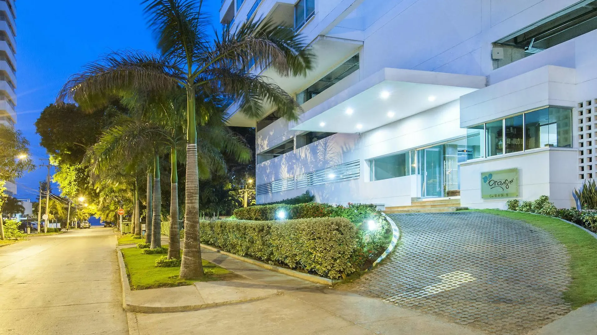 Travelers Orange Cartagena Aparthotel Colombia